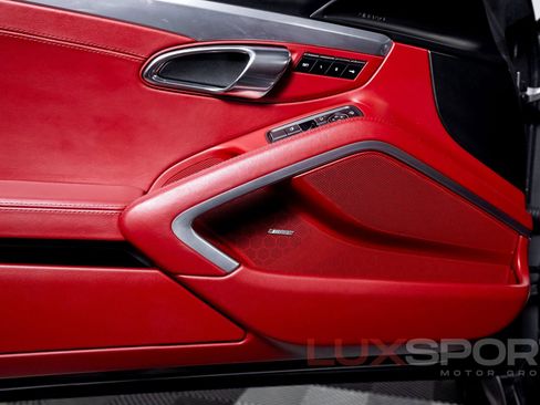 Used 2017 Porsche 911 Targa 4S image 14