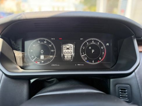 Used 2018 Land Rover Discovery HSE Luxury AWD/4WD image 32