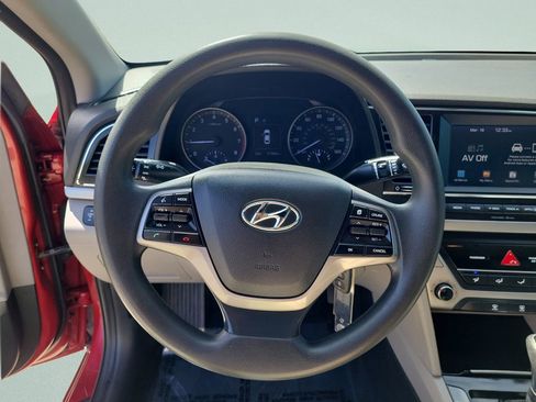 Used 2018 Hyundai Elantra SEL image 15