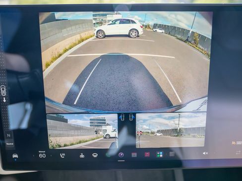 Used 2022 Tesla Model X AWD/4WD image 16