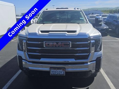Used 2024 GMC Sierra 3500 SLT w/ SLT Premium Package RWD image 1