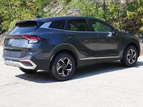 Certified 2024 Kia Sportage LX image 6