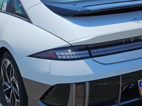 New 2025 Hyundai Ioniq 6 SEL image 35