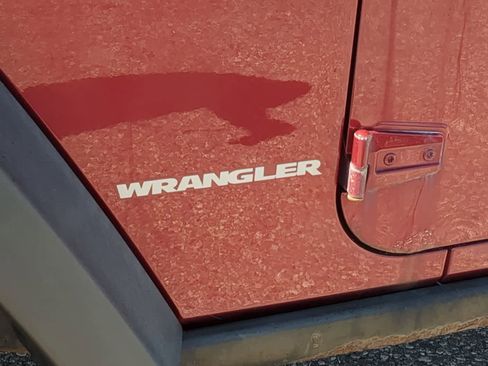 Used 2013 Jeep Wrangler Rubicon w/ Dual Top Group image 12