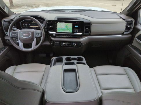 Used 2026 GMC Sierra 1500 SLT AWD/4WD image 21