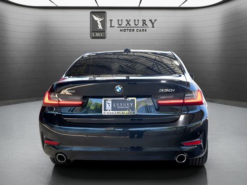 Used 2022 BMW 330i xDrive Sedan w/ Driving Assistance Package AWD/4WD image 7