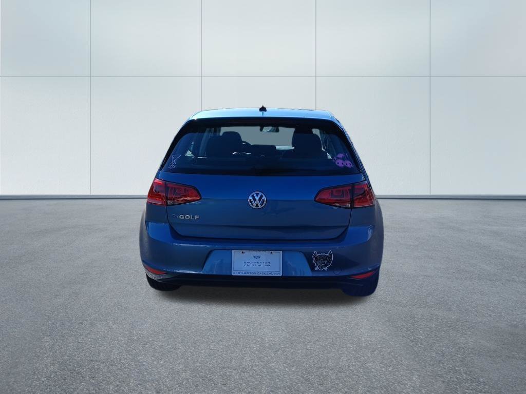 Used 2016 Volkswagen e-Golf SE w/ DC Fast Charging Package FWD image 4