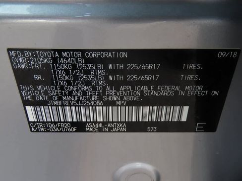 Used 2018 Toyota RAV4 LE image 26