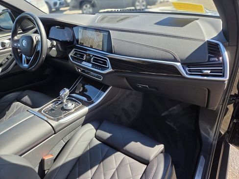 Used 2023 BMW X5 xDrive40i w/ Executive Package image 24