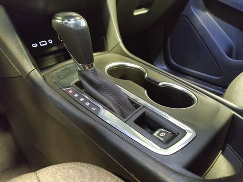 Used 2021 Chevrolet Equinox LT image 26