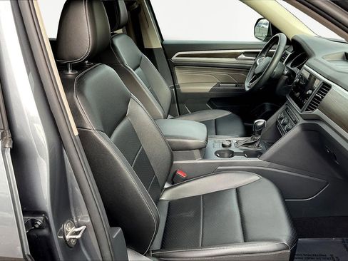 Used 2021 Volkswagen Atlas SE w/ Panoramic Sunroof Package image 31