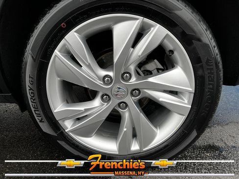 Used 2025 Buick Encore GX Preferred AWD/4WD image 24