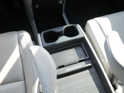 Used 2023 Honda Odyssey EX-L image 22