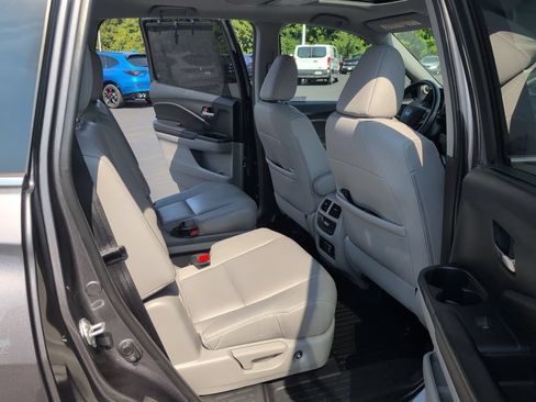 Used 2021 Honda Pilot Touring image 45