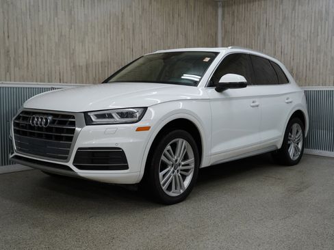 Used 2018 Audi Q5 2.0T Premium Plus w/ Premium Plus Package image 4