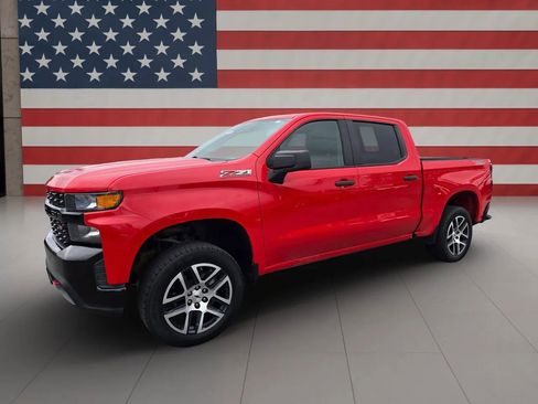 Used 2019 Chevrolet Silverado 1500 Custom Trail Boss w/ Custom Convenience Package image 1