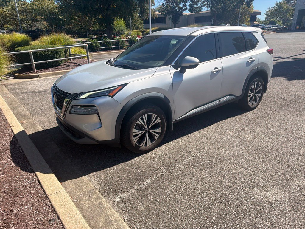 Used 2021 Nissan Rogue SV AWD/4WD image 2