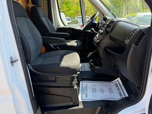 Used 2015 RAM ProMaster 2500 w/ Interior Convenience Group FWD image 11
