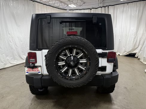 Used 2017 Jeep Wrangler Unlimited Sport w/ Connectivity Group image 5