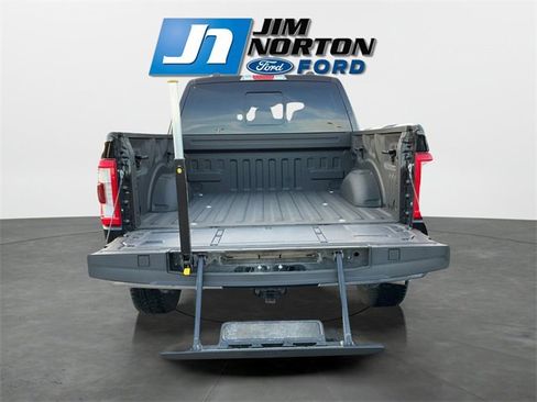 Used 2022 Ford F150 Lariat w/ Max Trailer Tow Package image 11