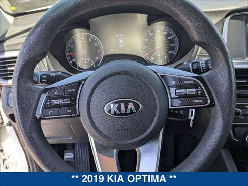 Used 2019 Kia Optima LX FWD image 12