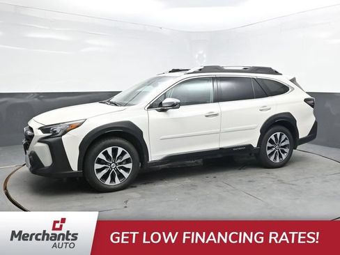 Used 2023 Subaru Outback Touring AWD/4WD image 3
