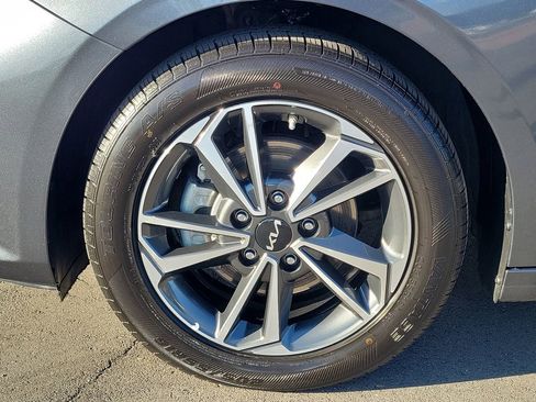 Used 2023 Kia Forte LXS image 22