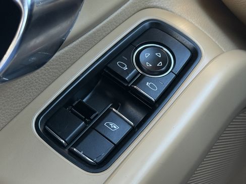 Used 2015 Porsche Boxster image 29