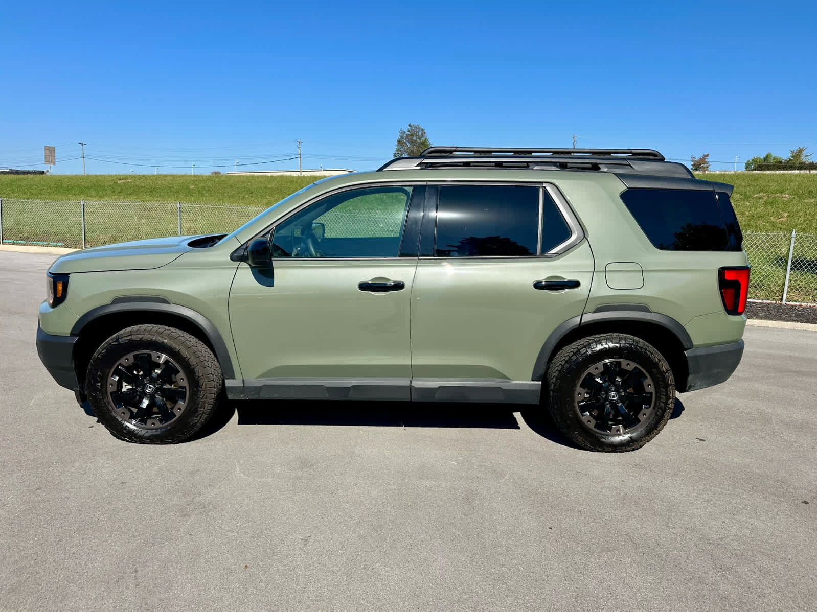 Used 2026 Honda Passport TrailSport Elite image 8