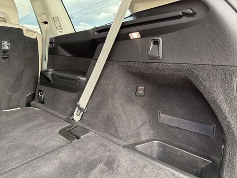 Used 2020 Volvo XC90 T5 Momentum w/ Protection Package Premier image 27