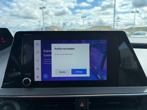 Used 2023 Toyota Prius LE FWD image 25