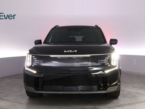 Used 2024 Kia EV9 GT-Line AWD/4WD image 12