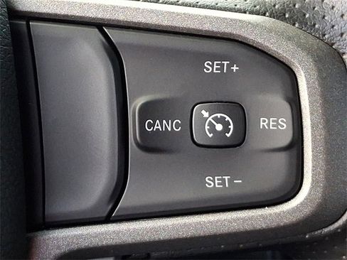 Used 2024 RAM 2500 Tradesman w/ Chrome Appearance Group image 21