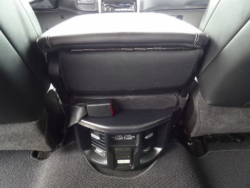 Used 2024 RAM 2500 Laramie w/ Safety Group AWD/4WD image 38