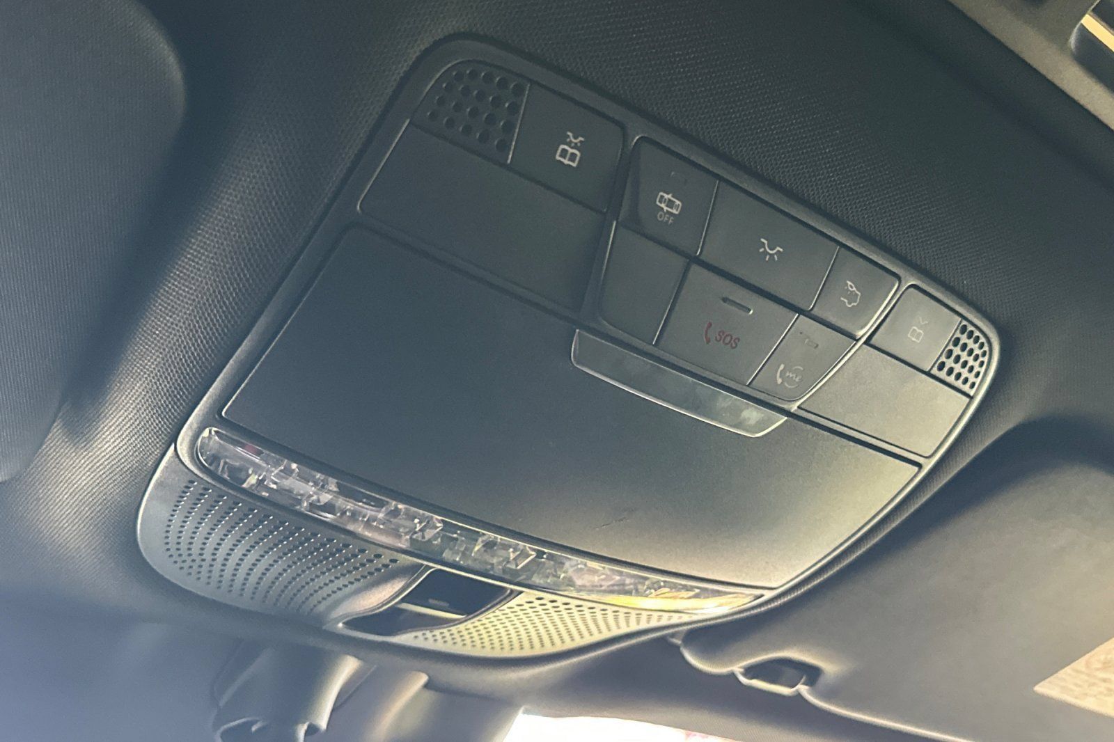 Used 2023 Mercedes-Benz GLC 300 4MATIC Coupe image 24