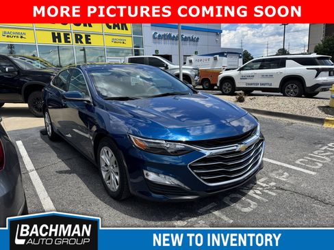 Used 2019 Chevrolet Malibu LT w/ Driver Confidence Package II FWD image 1