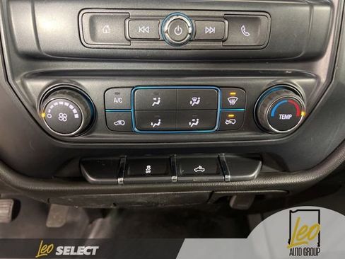 Used 2018 Chevrolet Silverado 1500 W/T RWD image 17