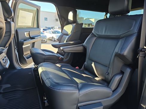 New 2026 Ford Expedition Max Platinum w/ Stealth Appearance Package image 15