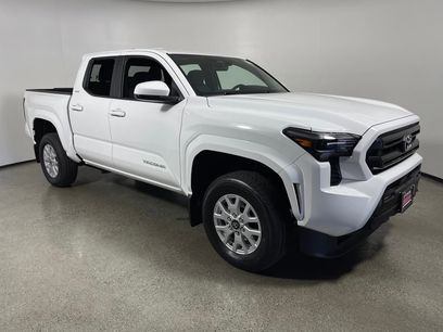 New 2025 Toyota Tacoma SR5
