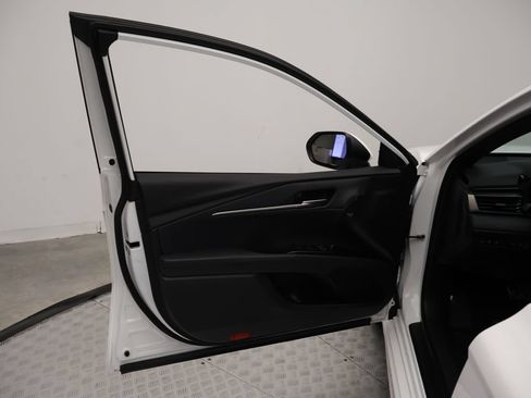 Certified 2026 Toyota Camry SE FWD image 16