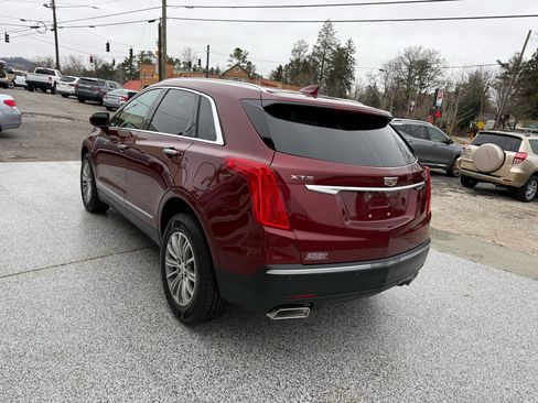 Used 2017 Cadillac XT5 Luxury w/ Driver Awareness Package image 12