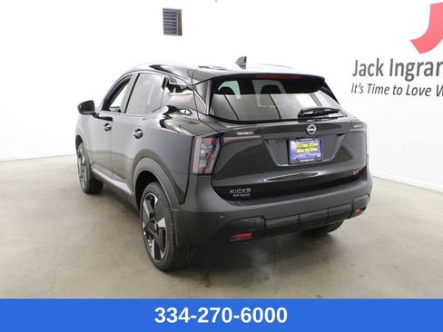 New 2026 Nissan Kicks SR image 2