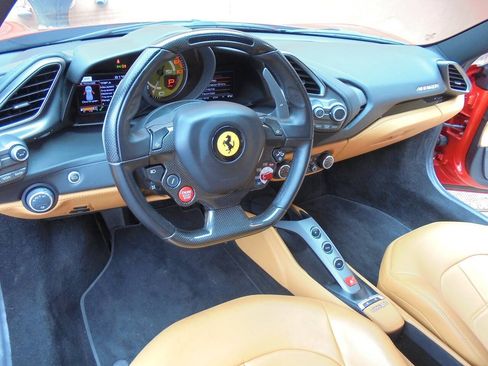 Used 2017 Ferrari 488 GTB RWD image 12