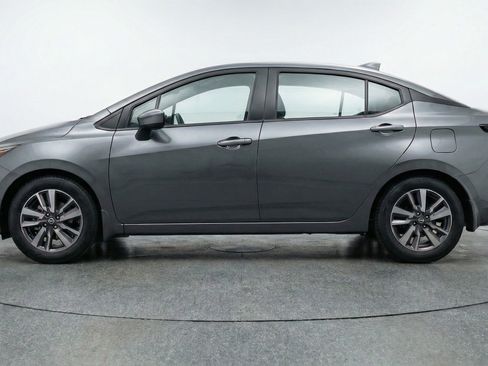 Used 2025 Nissan Versa SV FWD image 5