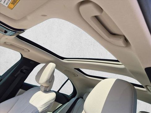 Used 2026 Mercedes-Benz E 350 Sedan image 15
