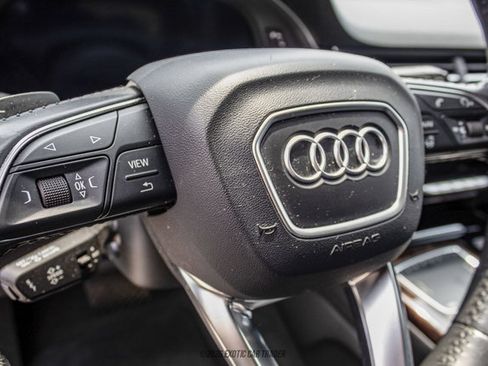 Used 2018 Audi Q7 3.0T Prestige AWD/4WD image 41