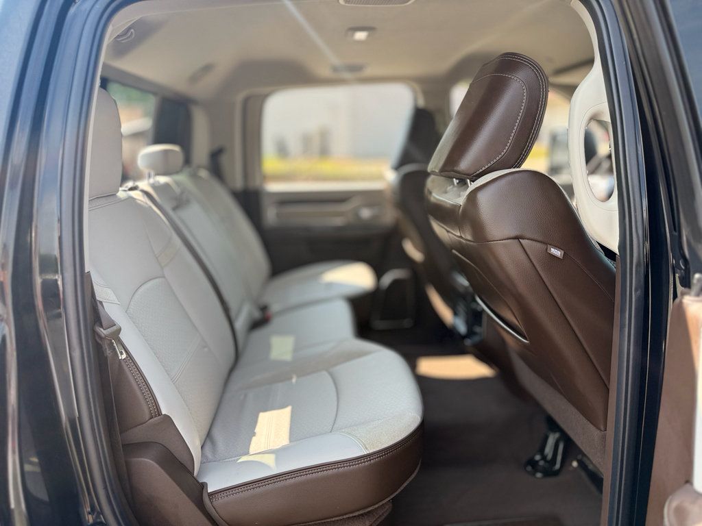 Used 2025 RAM 3500 Laramie AWD/4WD image 28