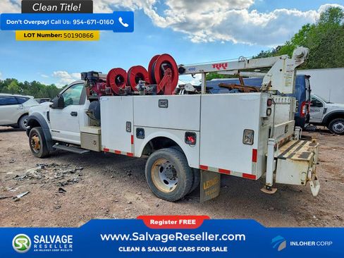 Used 2017 Ford F550 4x4 Regular Cab Super Duty image 3