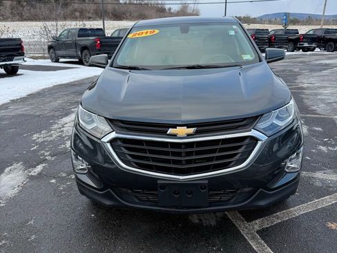 Used 2019 Chevrolet Equinox LT image 2
