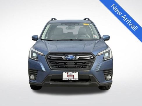 Certified 2023 Subaru Forester Limited AWD/4WD image 2